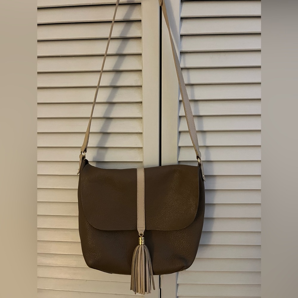 ⛱️ Gigi New York brown and cream pebbled leather exterior & raw leather interior